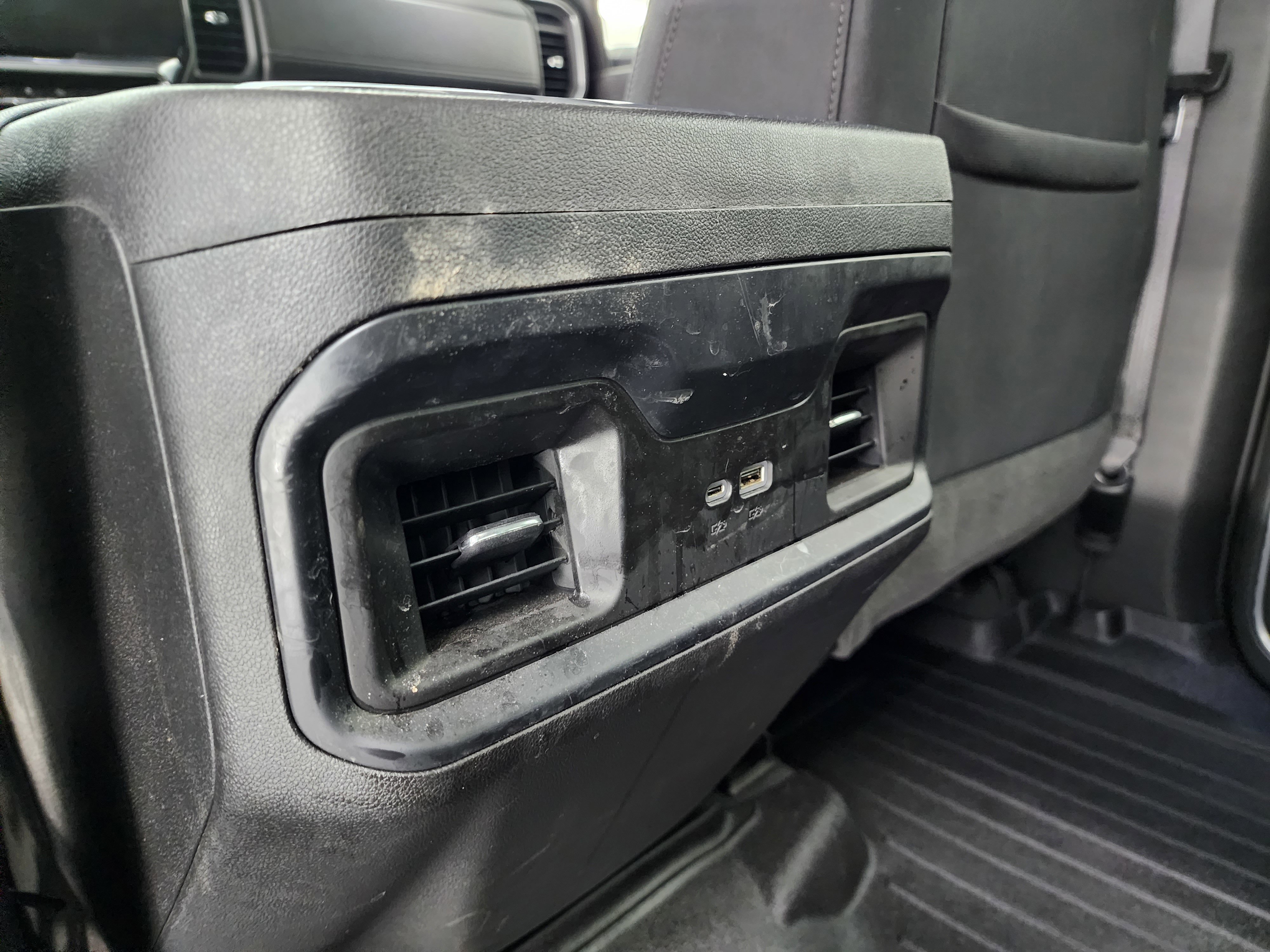 Used 2024 Chevrolet Silverado 3500 LT w/ Convenience Package image 37