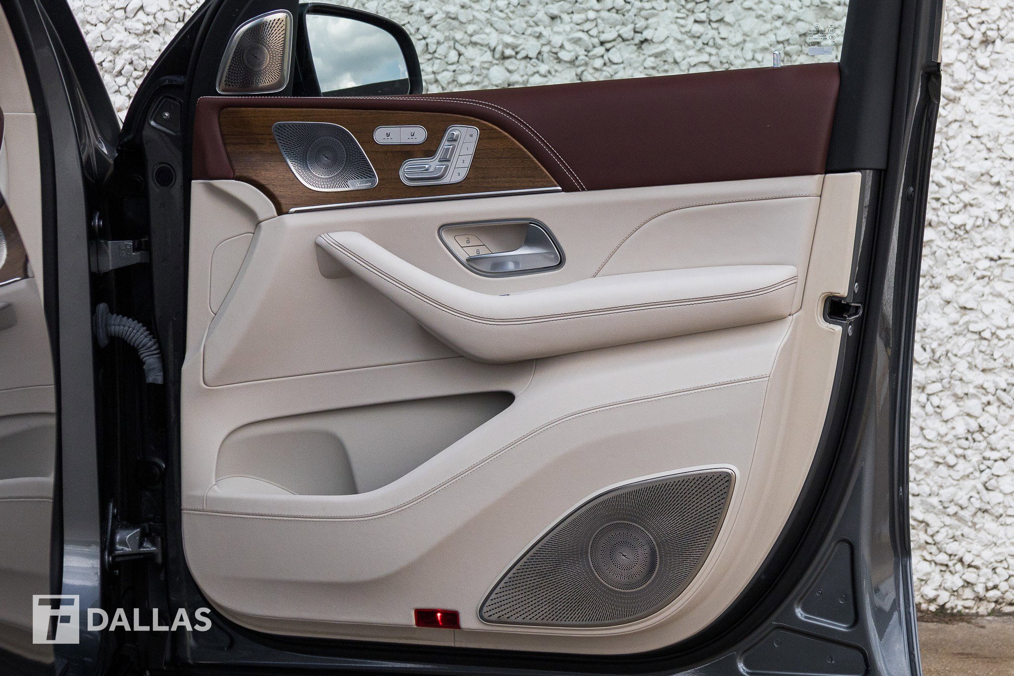 Used 2023 Mercedes-Benz Maybach GLS 600 4MATIC image 45