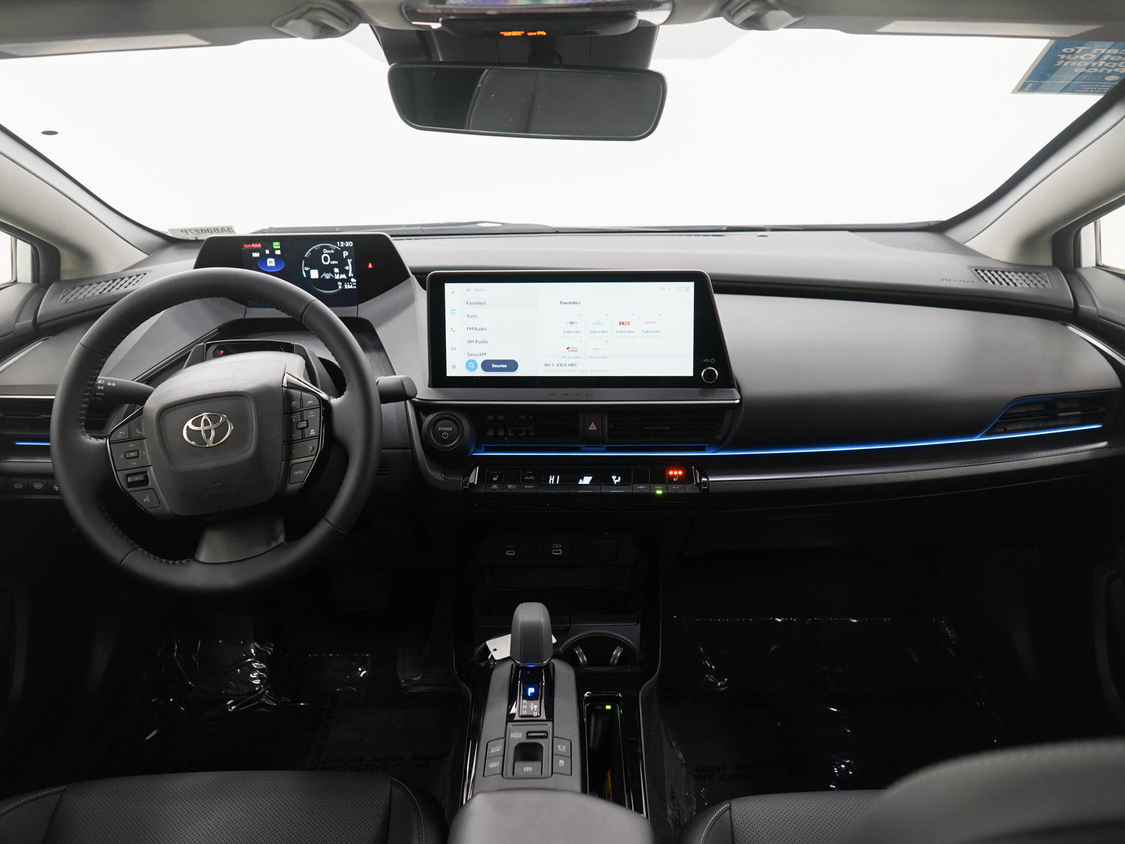 Used 2026 Toyota Prius Plug-In Hybrid image 13