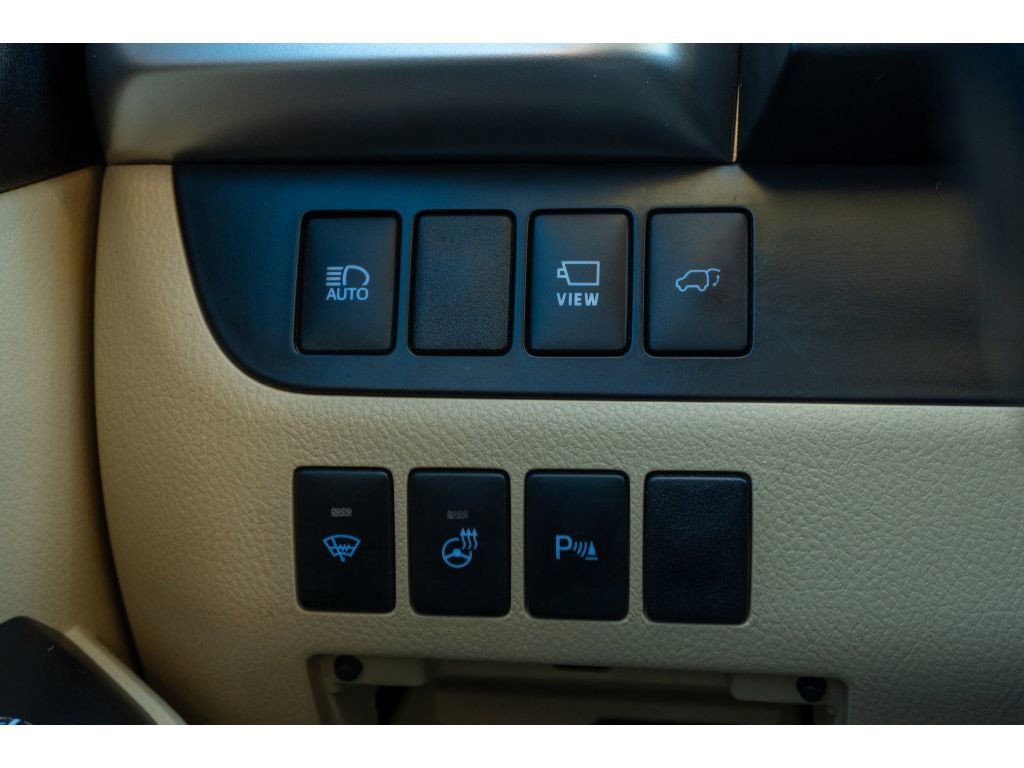 Used 2018 Toyota Highlander Limited Platinum image 31