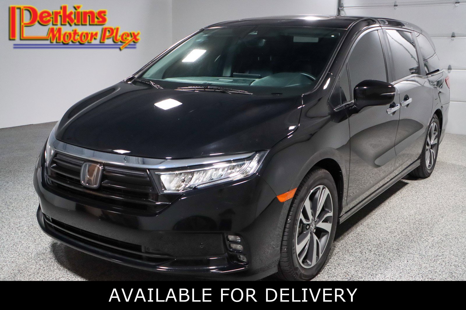 Used 2023 Honda Odyssey Touring image 1