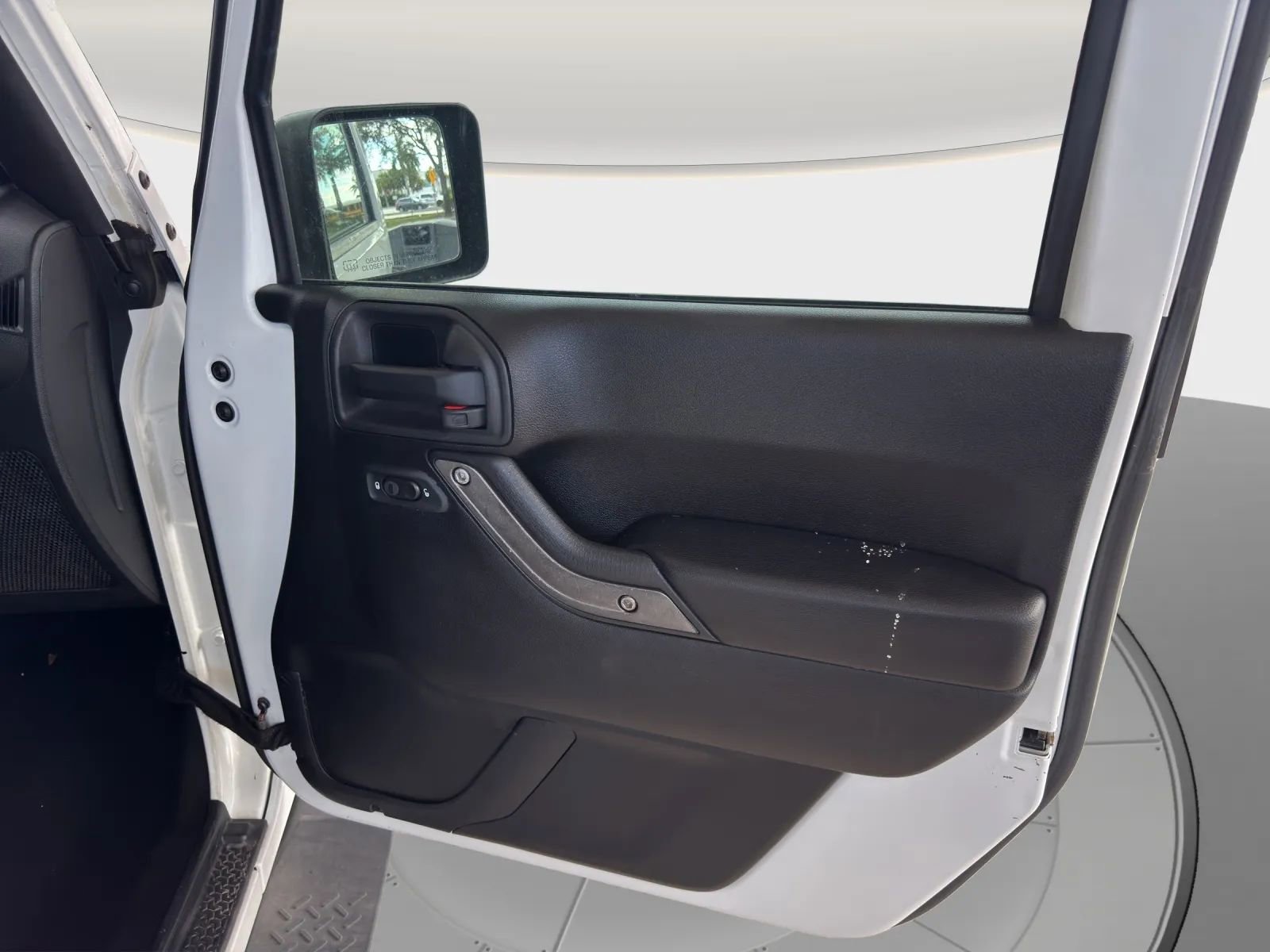 Used 2013 Jeep Wrangler Unlimited Sport image 16