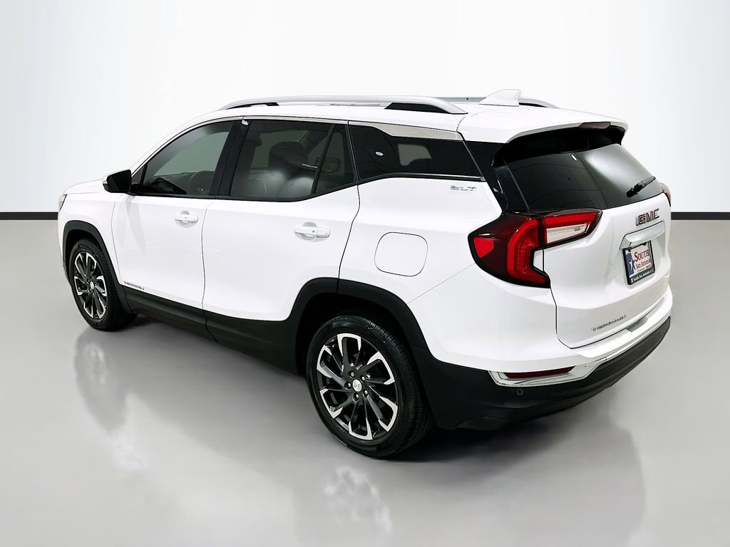 Used 2023 GMC Terrain SLT w/ Infotainment Package II FWD image 5