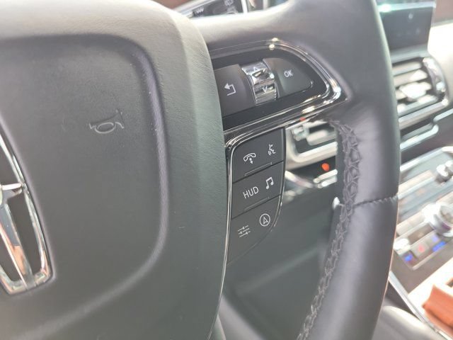 Certified 2024 Lincoln Navigator Reserve AWD/4WD image 28
