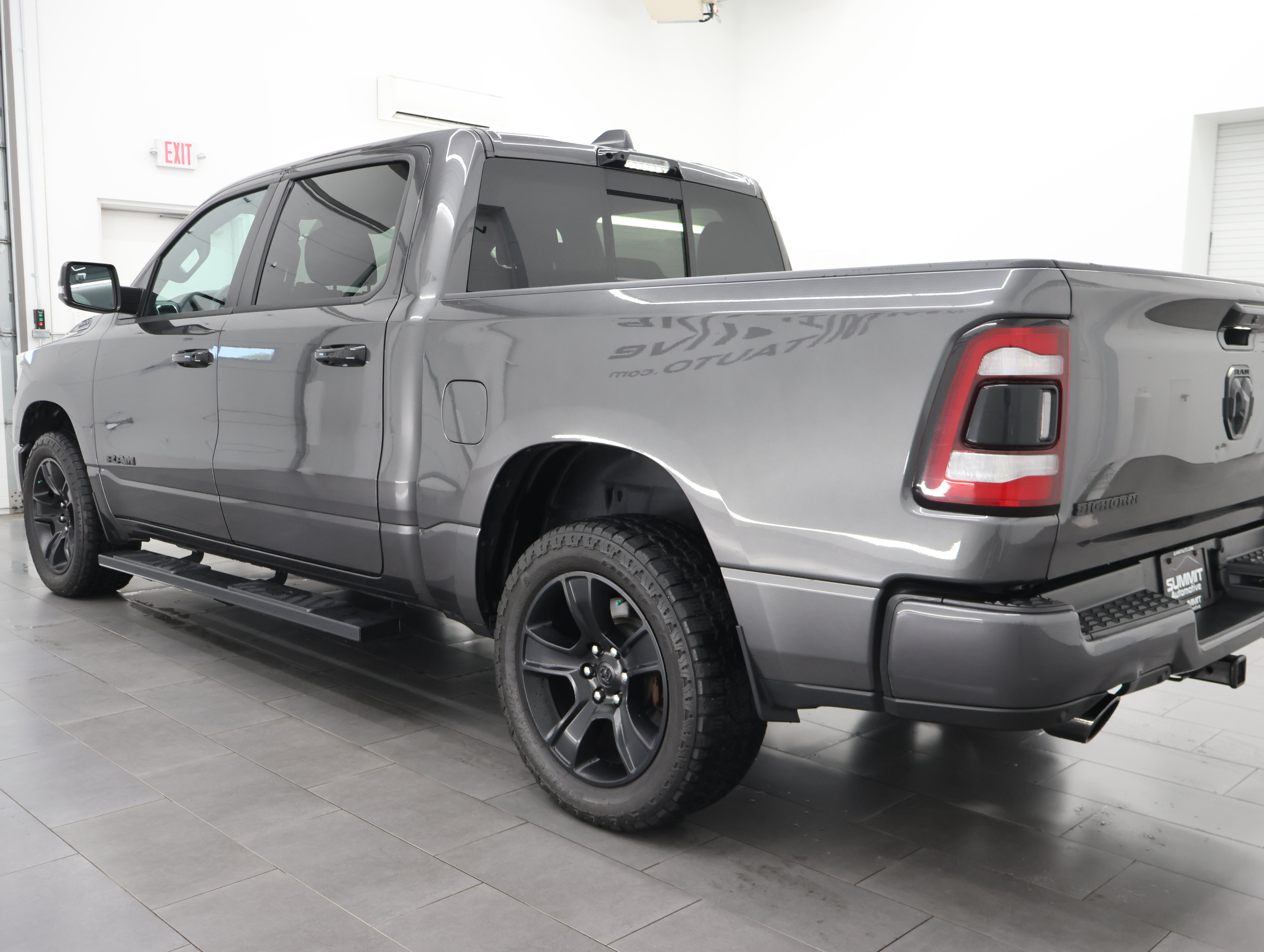 Used 2024 RAM 1500 Big Horn AWD/4WD image 5
