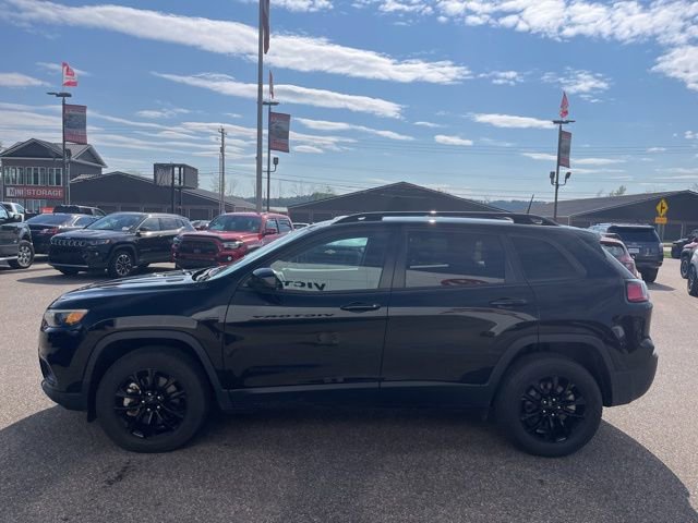 Used 2023 Jeep Cherokee Altitude Lux image 7