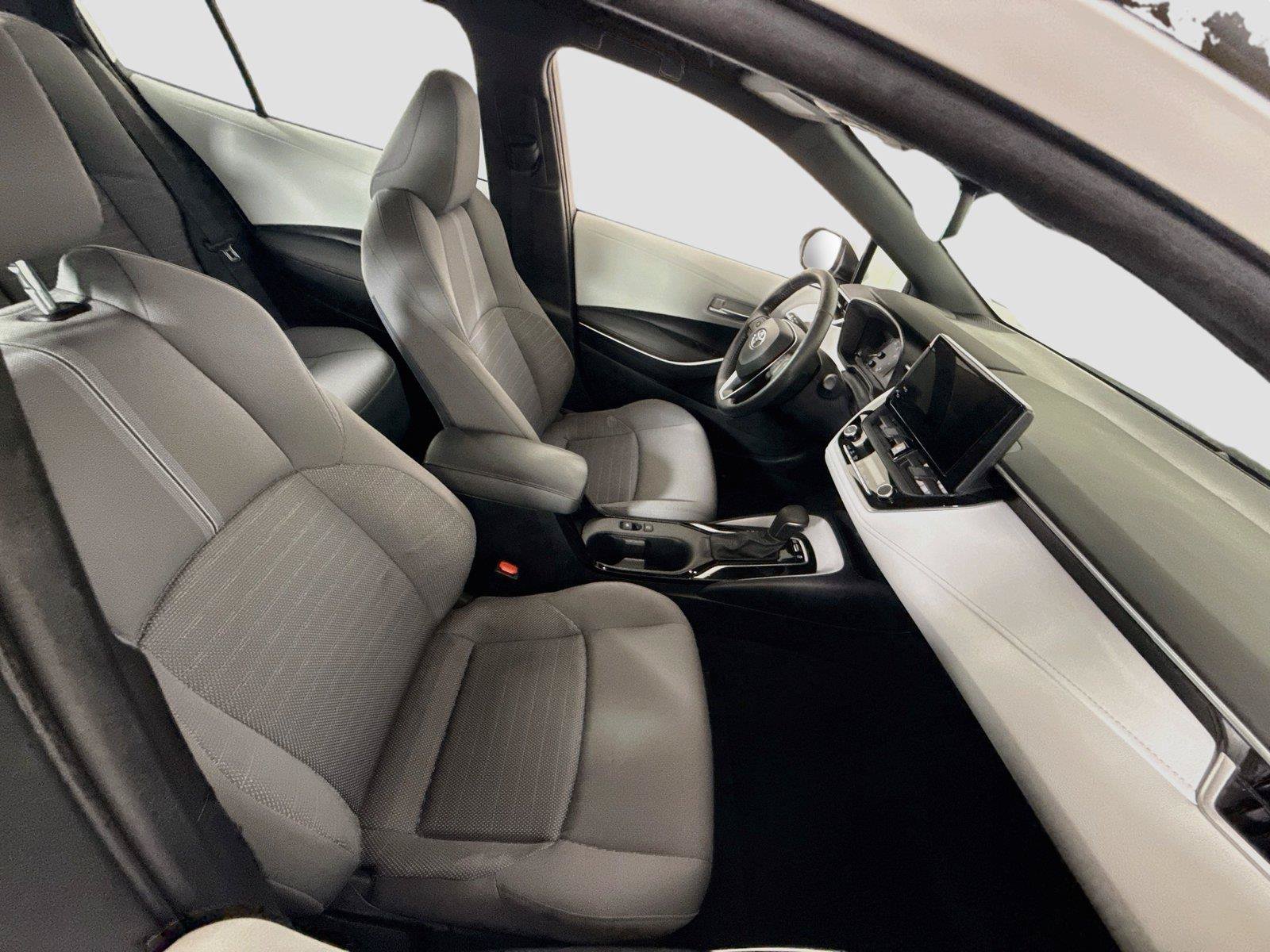 Used 2023 Toyota Corolla SE w/ Carpet Mat Package (TMS) FWD image 19