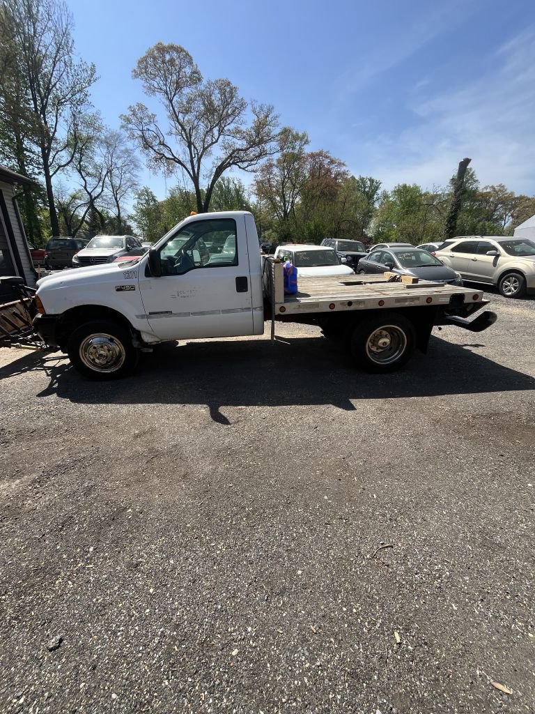 Used 2000 Ford F450 2WD Regular Cab Super Duty image 1