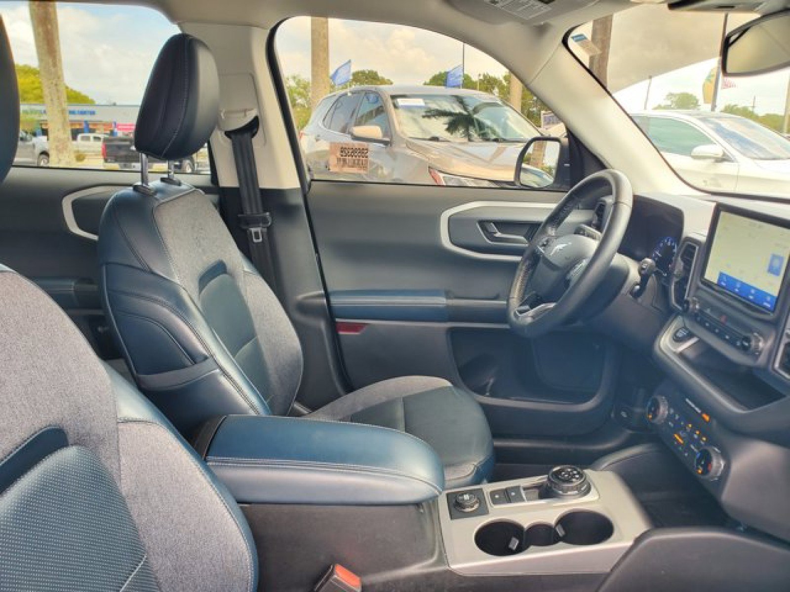 Used 2022 Ford Bronco Sport Outer Banks w/ Tech Package AWD/4WD image 36