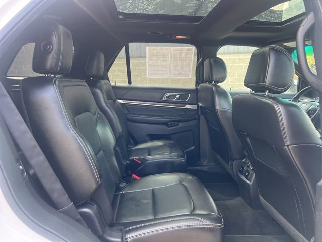 Used 2017 Ford Explorer Limited w/ Equipment Group 301A FWD image 14