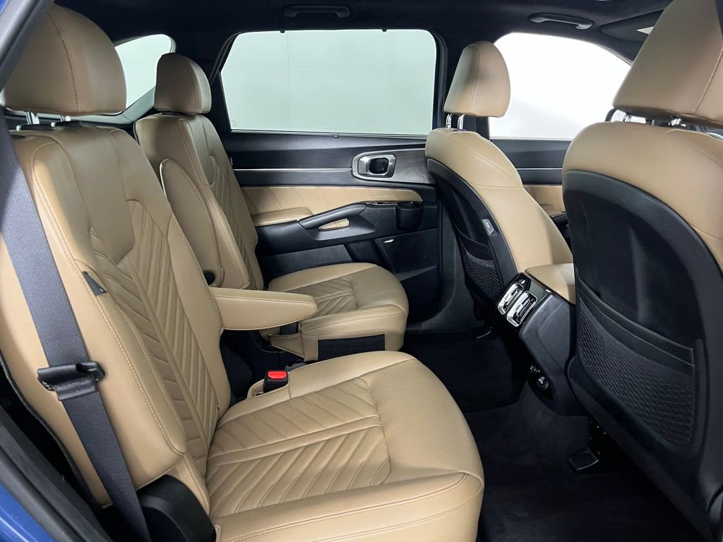 Used 2024 Kia Sorento SX Prestige w/ Olive Brown Leather Package image 31