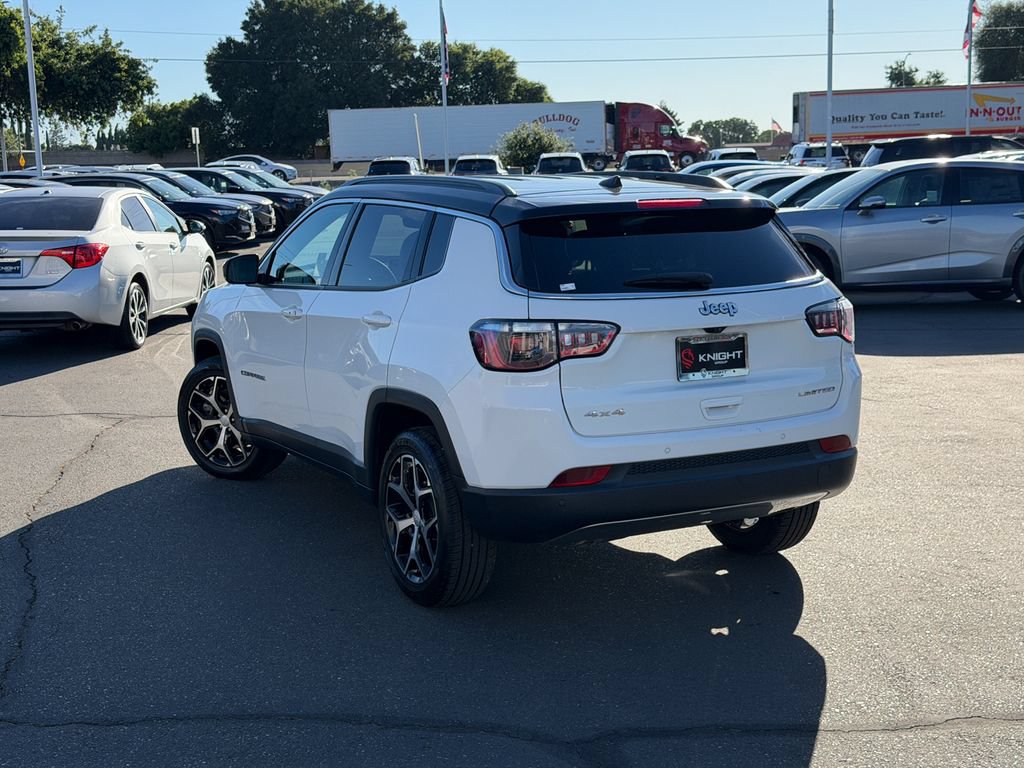 Used 2024 Jeep Compass Limited AWD/4WD image 9