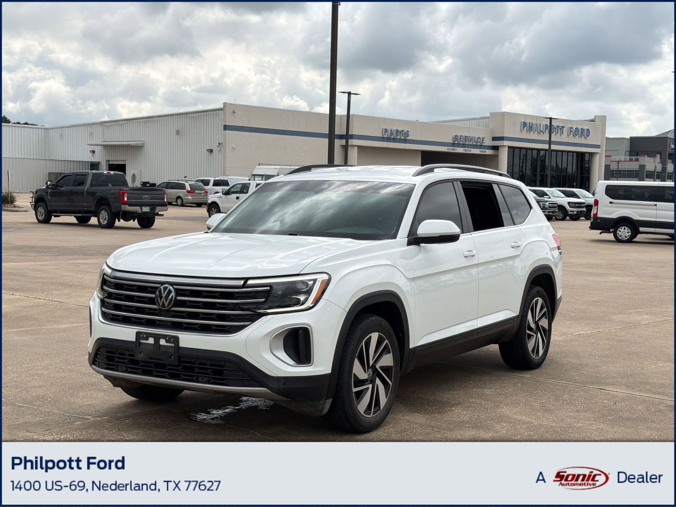 Used 2024 Volkswagen Atlas SE
