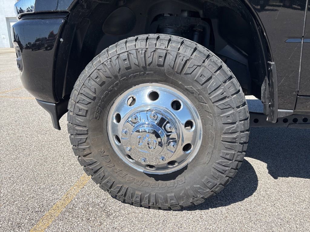 Used 2025 RAM 3500 Laramie w/ Max Tow Package AWD/4WD image 13
