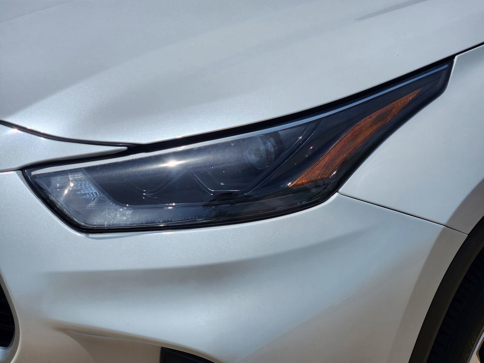 Used 2023 Toyota Highlander XLE FWD image 9