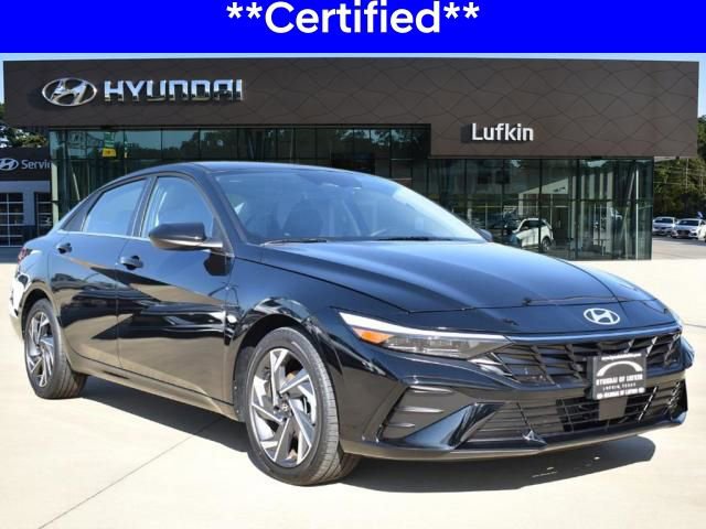 Certified 2025 Hyundai Elantra SEL FWD image 1