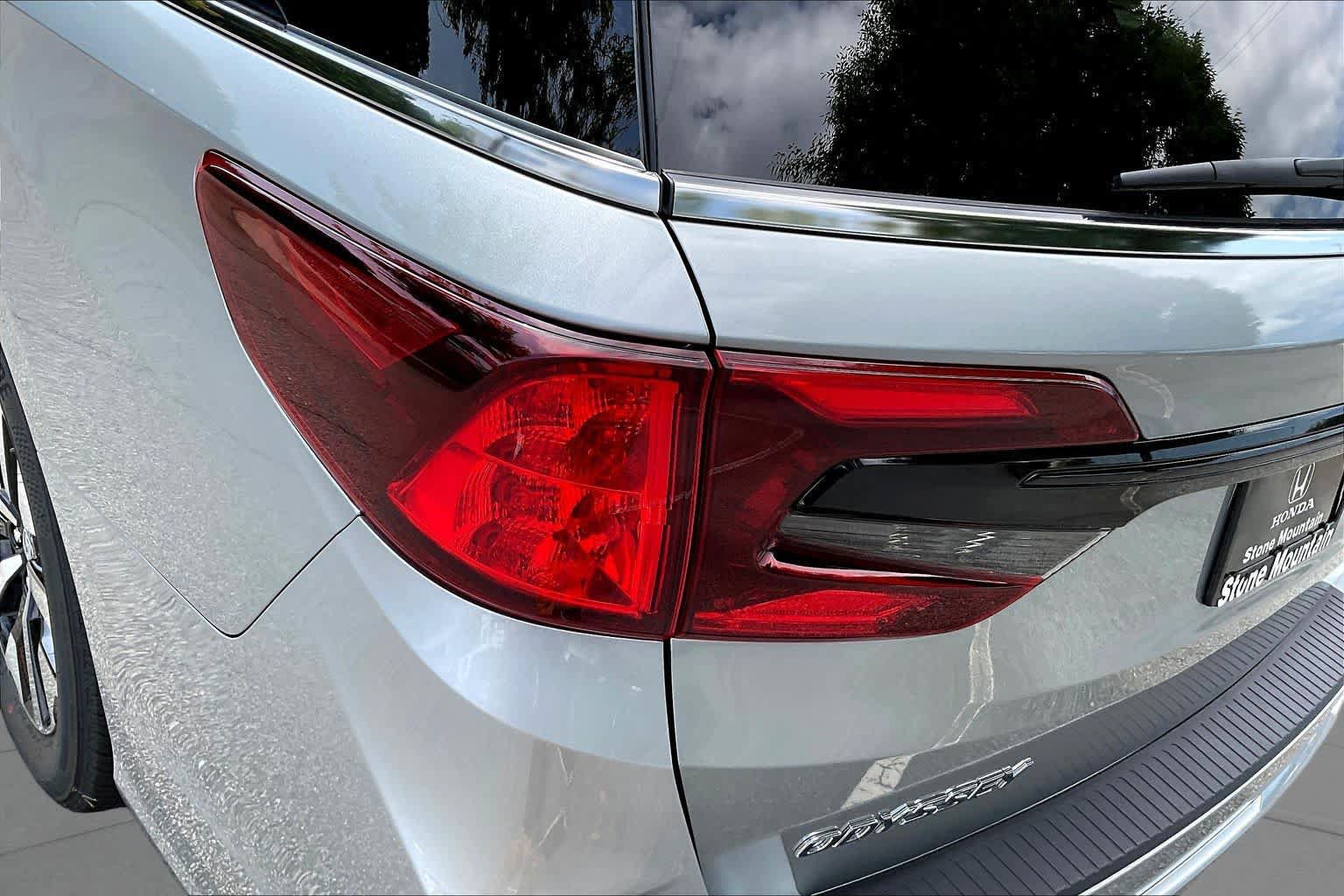 New 2026 Honda Odyssey EX-L image 14