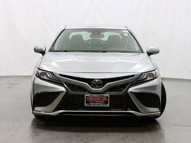 Used 2023 Toyota Camry XSE image 5