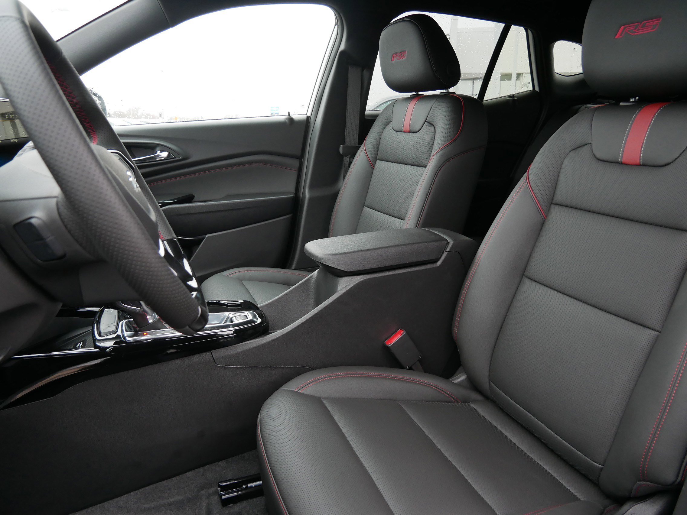 New 2026 Chevrolet Trax RS w/ Sunroof Package image 4