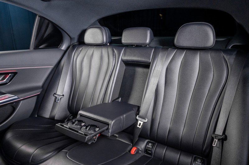 New 2026 Mercedes-Benz E 450 4MATIC Sedan image 32