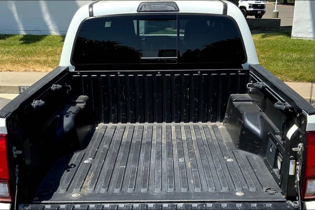 Used 2019 Toyota Tacoma TRD Off-Road image 34