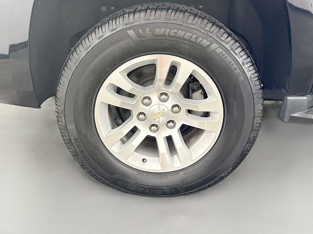 Used 2019 Chevrolet Suburban LT AWD/4WD image 35
