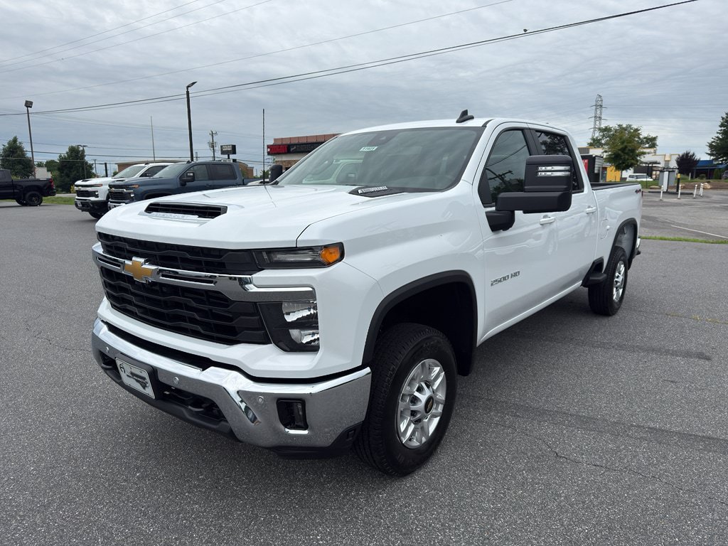 New 2026 Chevrolet Silverado 2500 LT w/ All Star Edition AWD/4WD image 2