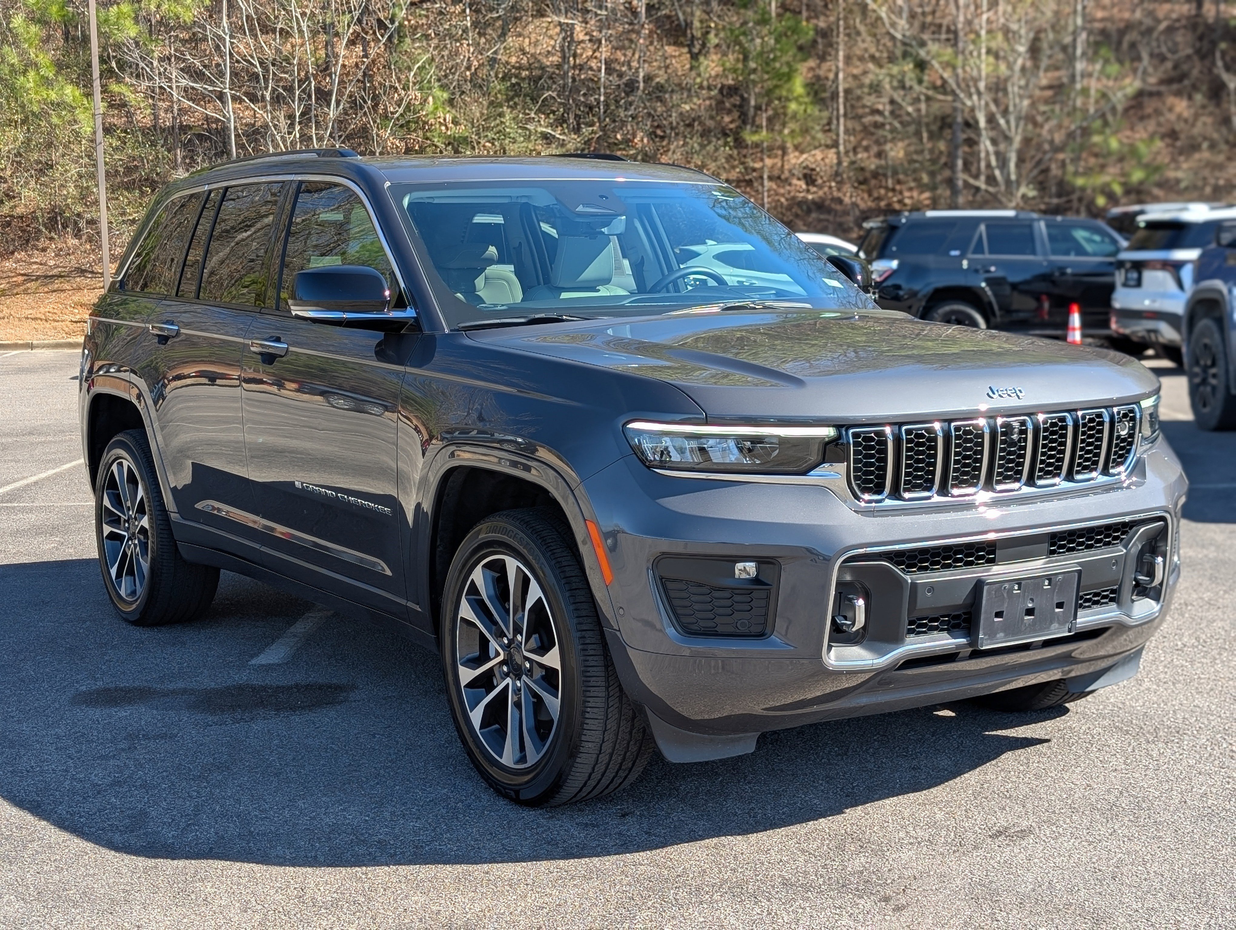 Used 2022 Jeep Grand Cherokee Overland w/ Adv Protech Group III RWD image 11