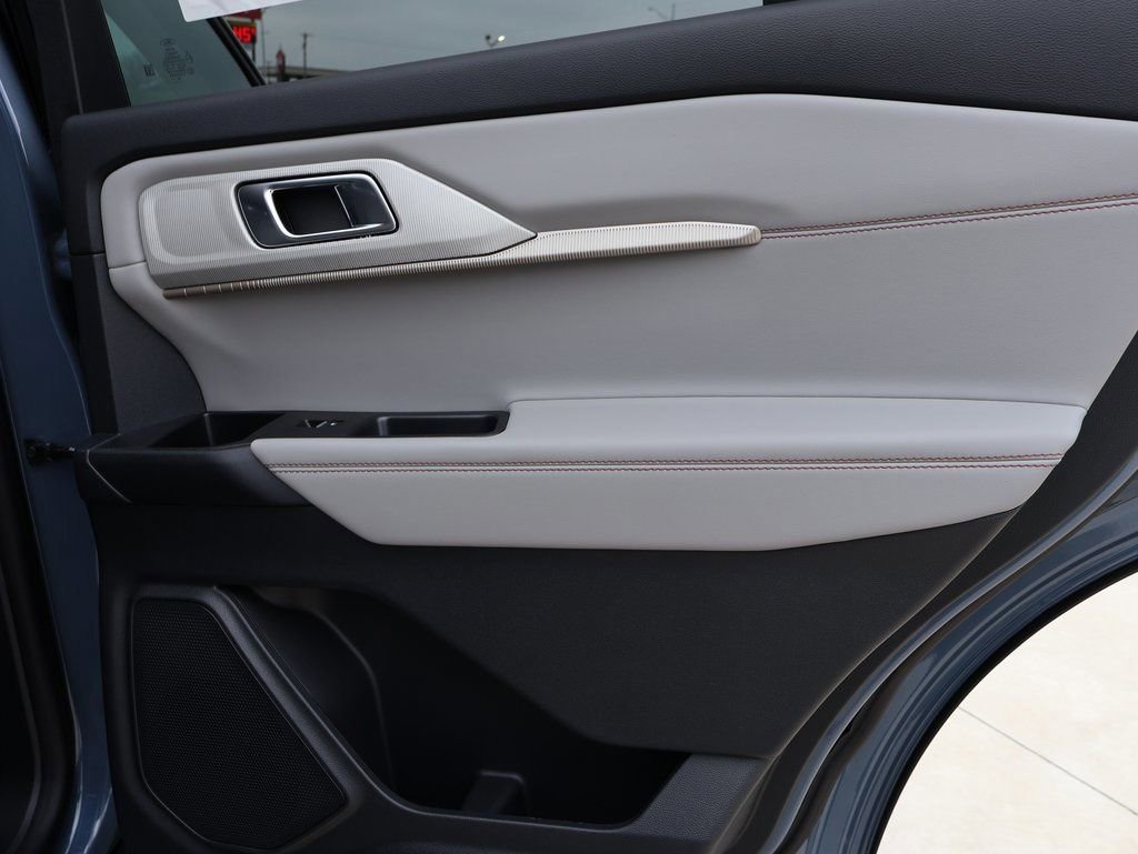 New 2026 Ford Explorer Active w/ Active Comfort Package image 11