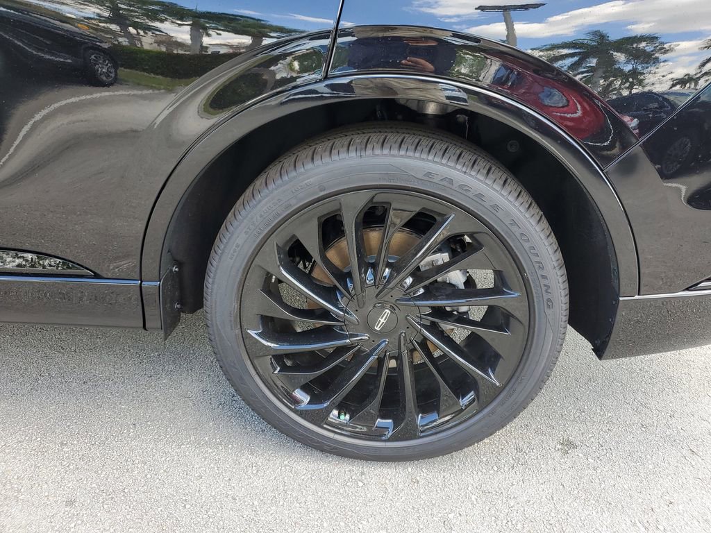 New 2026 Lincoln Aviator Reserve w/ Jet Appearance Package RWD image 7