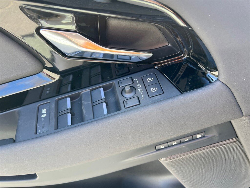 New 2026 Land Rover Range Rover Evoque Dynamic SE image 14