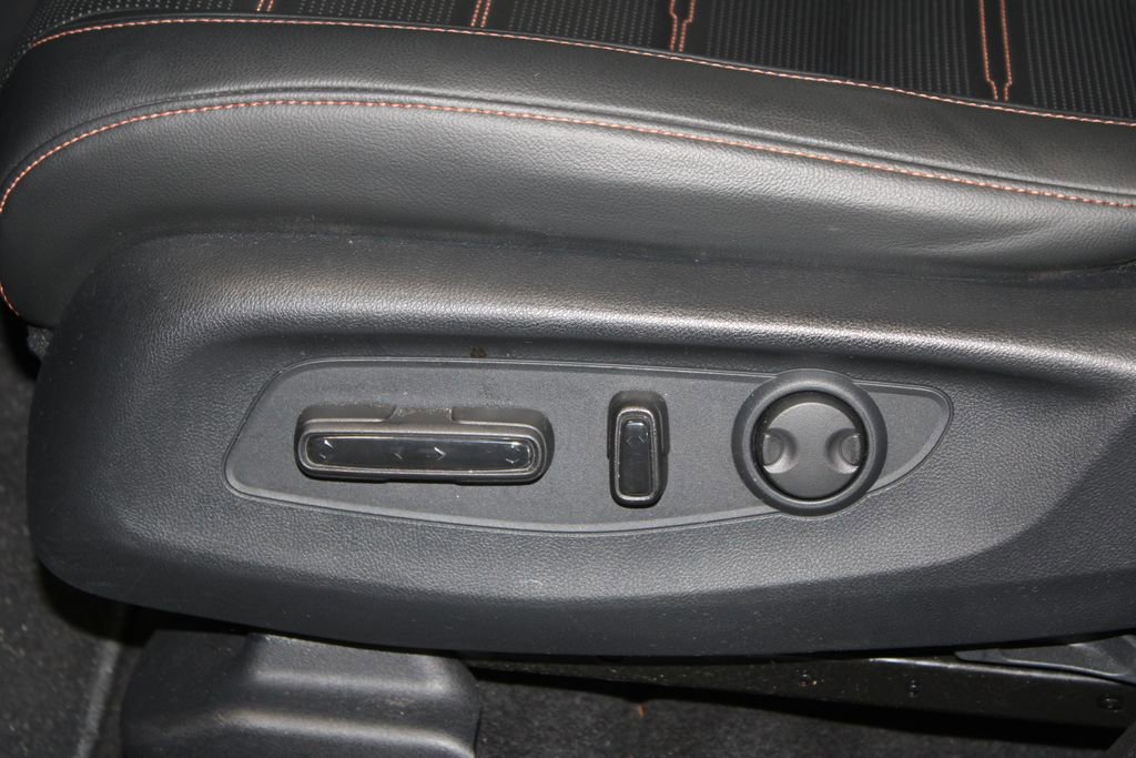 Used 2024 Honda CR-V Sport Touring image 13