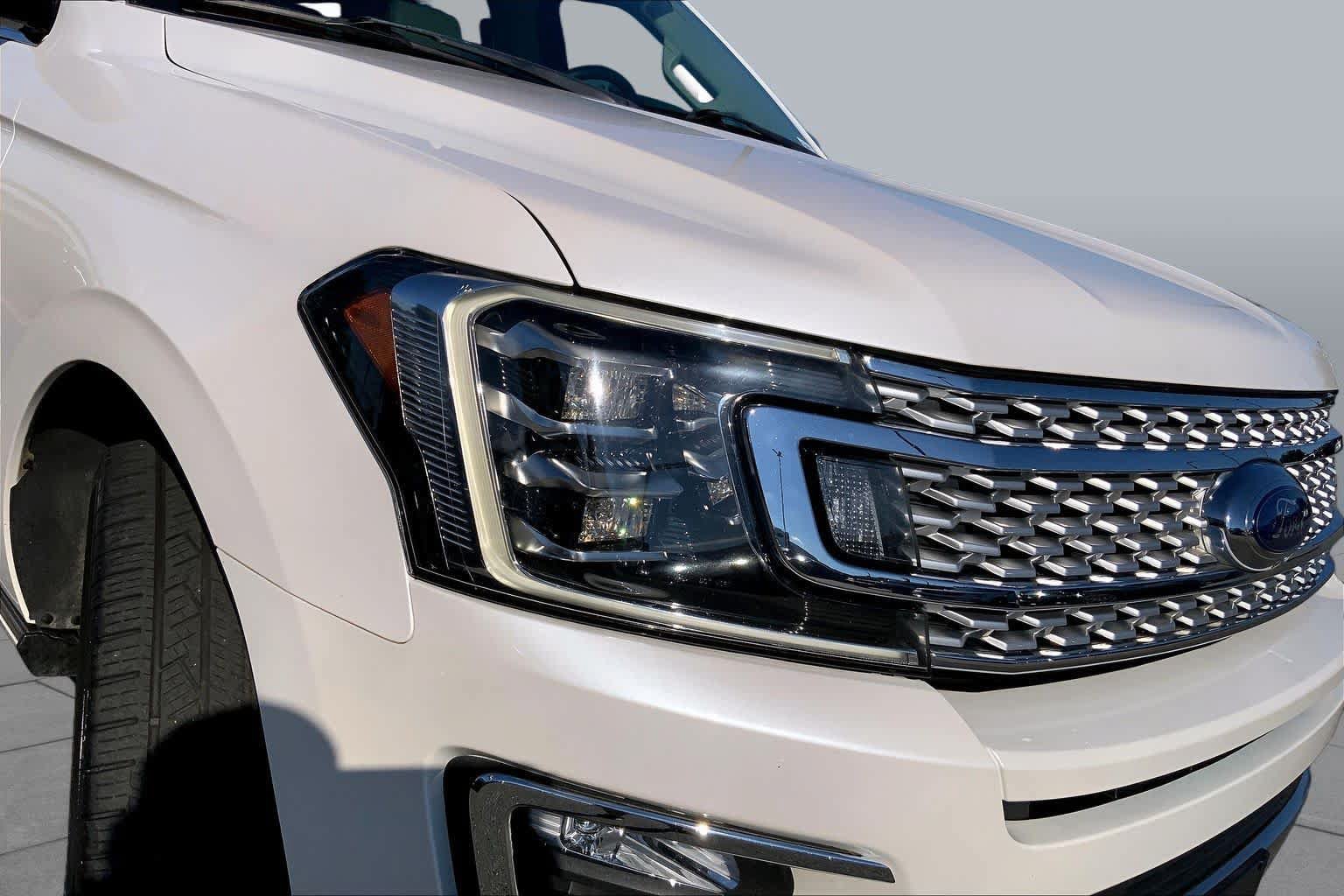 Used 2018 Ford Expedition Platinum RWD image 24