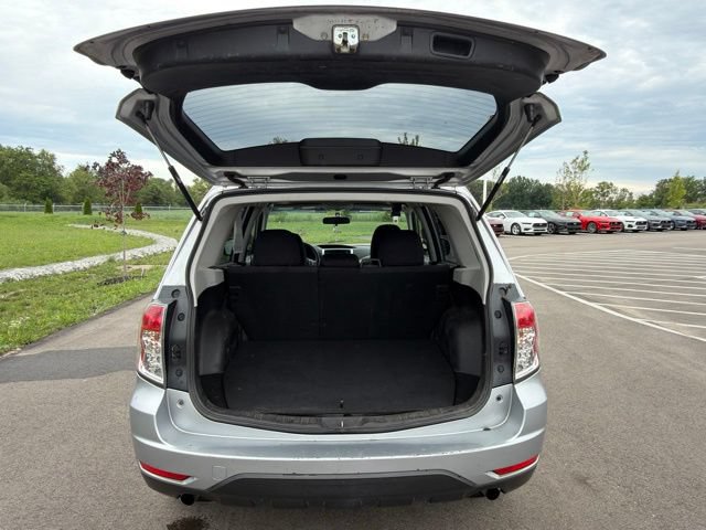 Used 2012 Subaru Forester 2.5X Premium w/ All-Weather Pkg AWD/4WD image 11