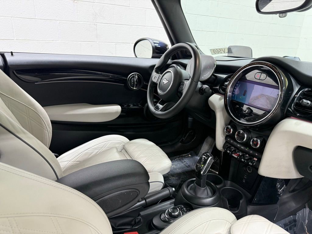 Used 2023 MINI Cooper S image 27