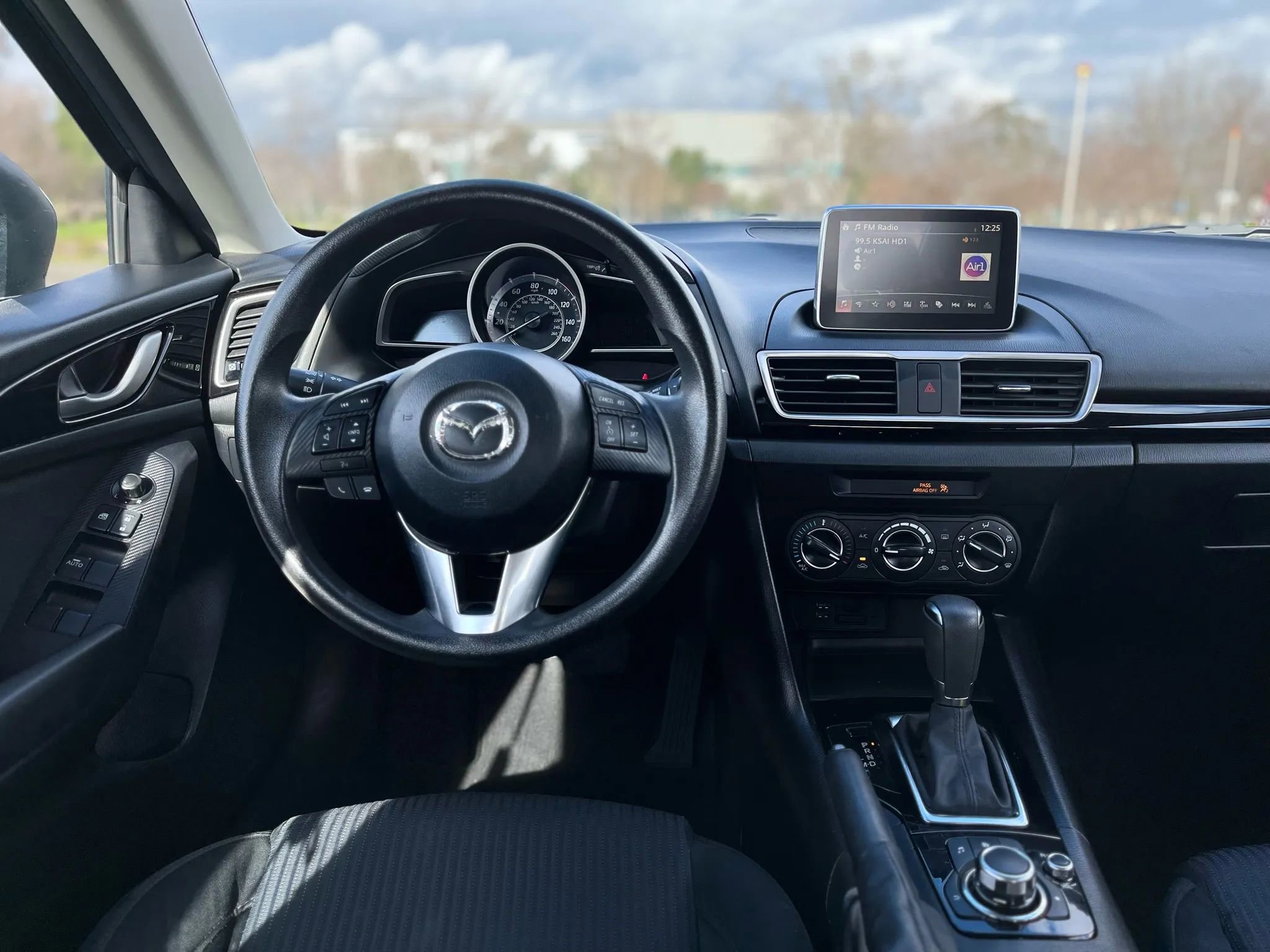 Used 2016 MAZDA MAZDA3 i Sport w/ Preferred Equipment Package image 13