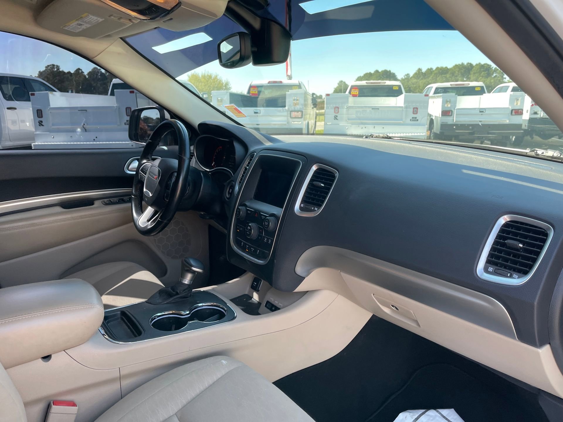 Used 2019 Dodge Durango SXT w/ 3rd Row Seating Group image 29