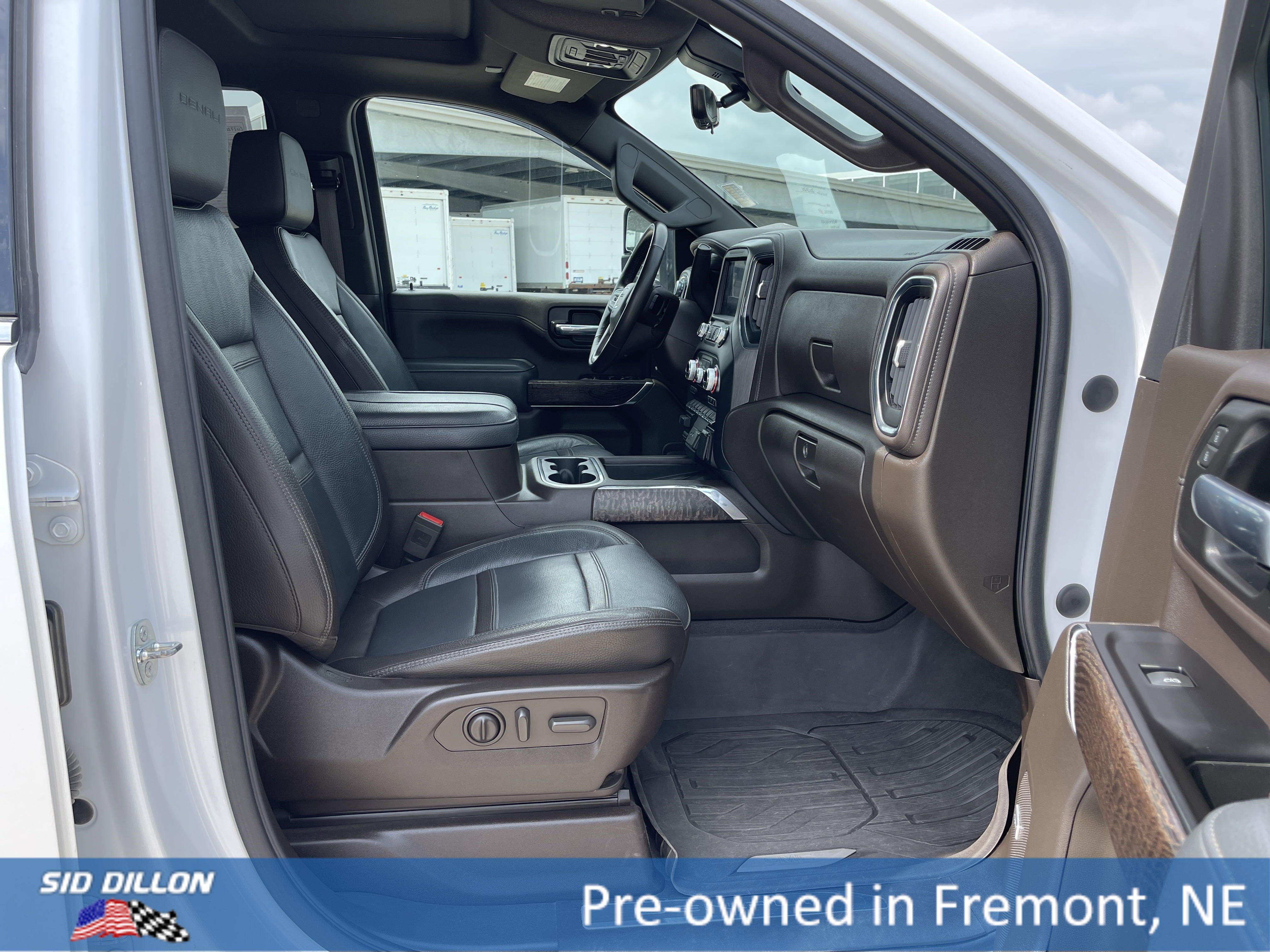 Certified 2023 GMC Sierra 3500 Denali w/ Denali Ultimate Package image 9