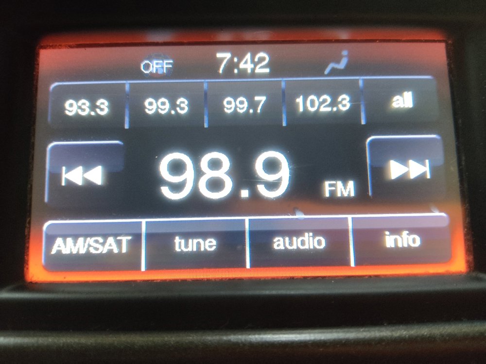 Used 2018 Dodge Journey SE w/ Connectivity Group image 25