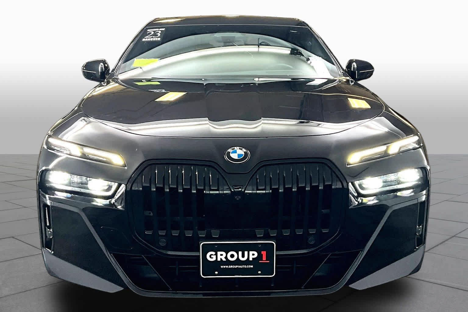 Used 2023 BMW 760i xDrive AWD/4WD image 4