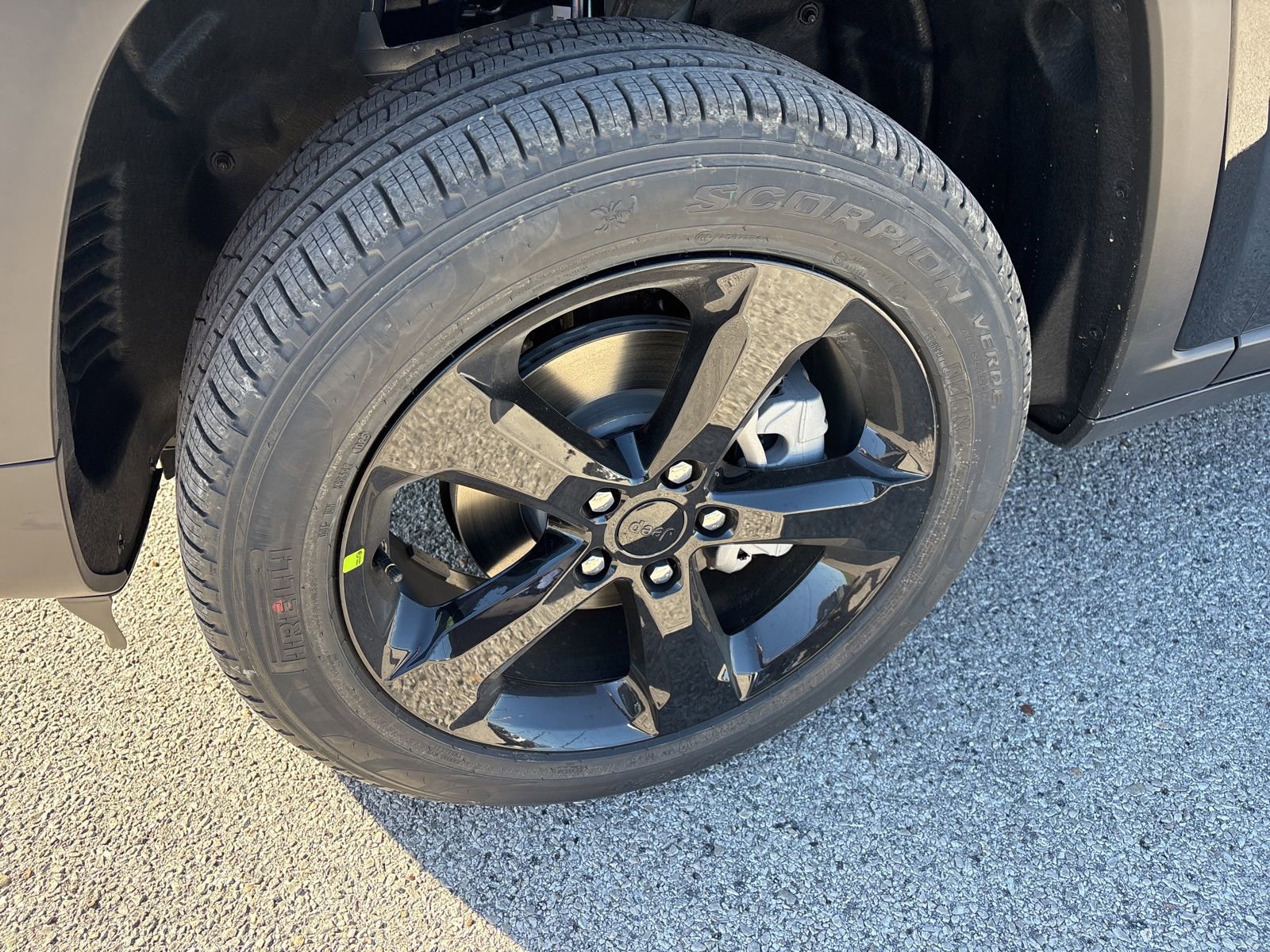 New 2025 Jeep Grand Cherokee Limited w/ Luxury Tech Group II image 23