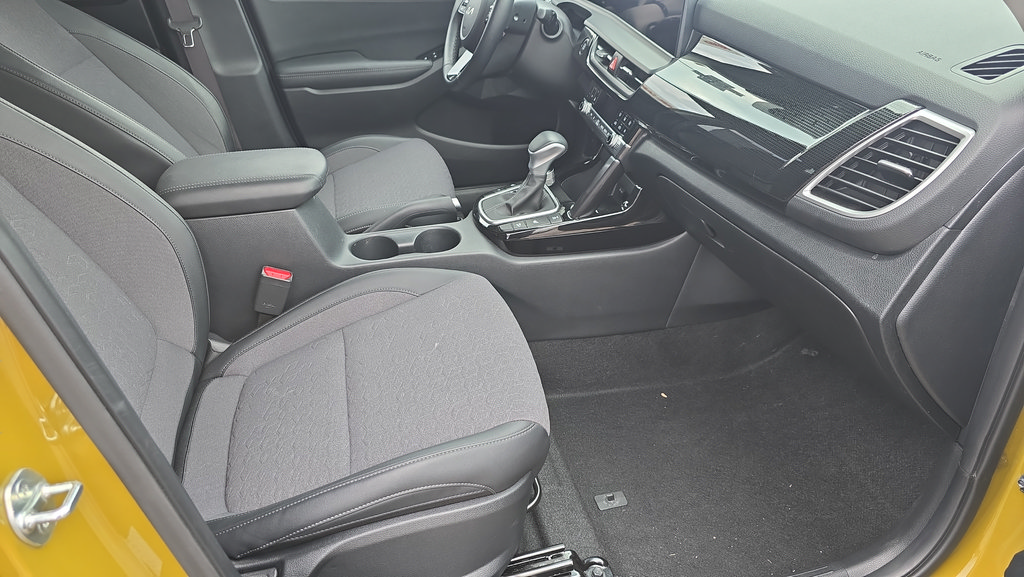 Used 2024 Kia Seltos S AWD/4WD image 13