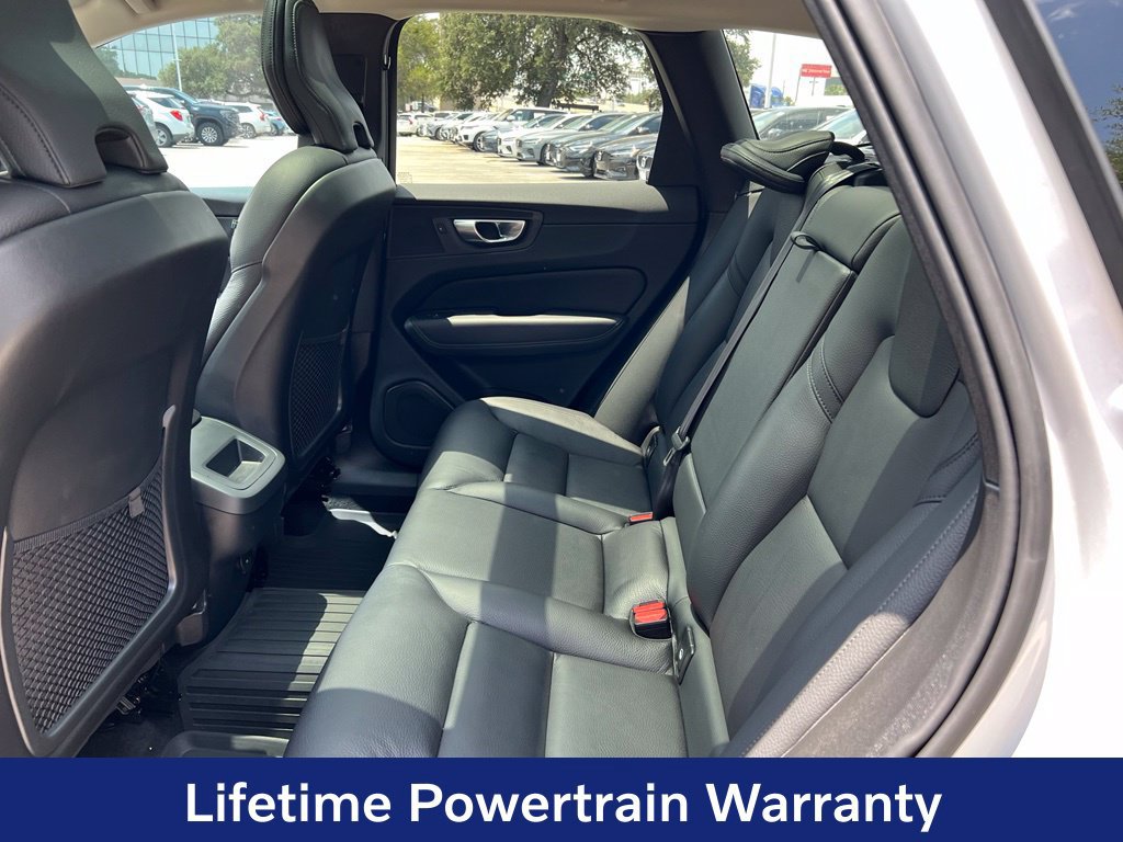 Certified 2024 Volvo XC60 B5 Core AWD/4WD image 23