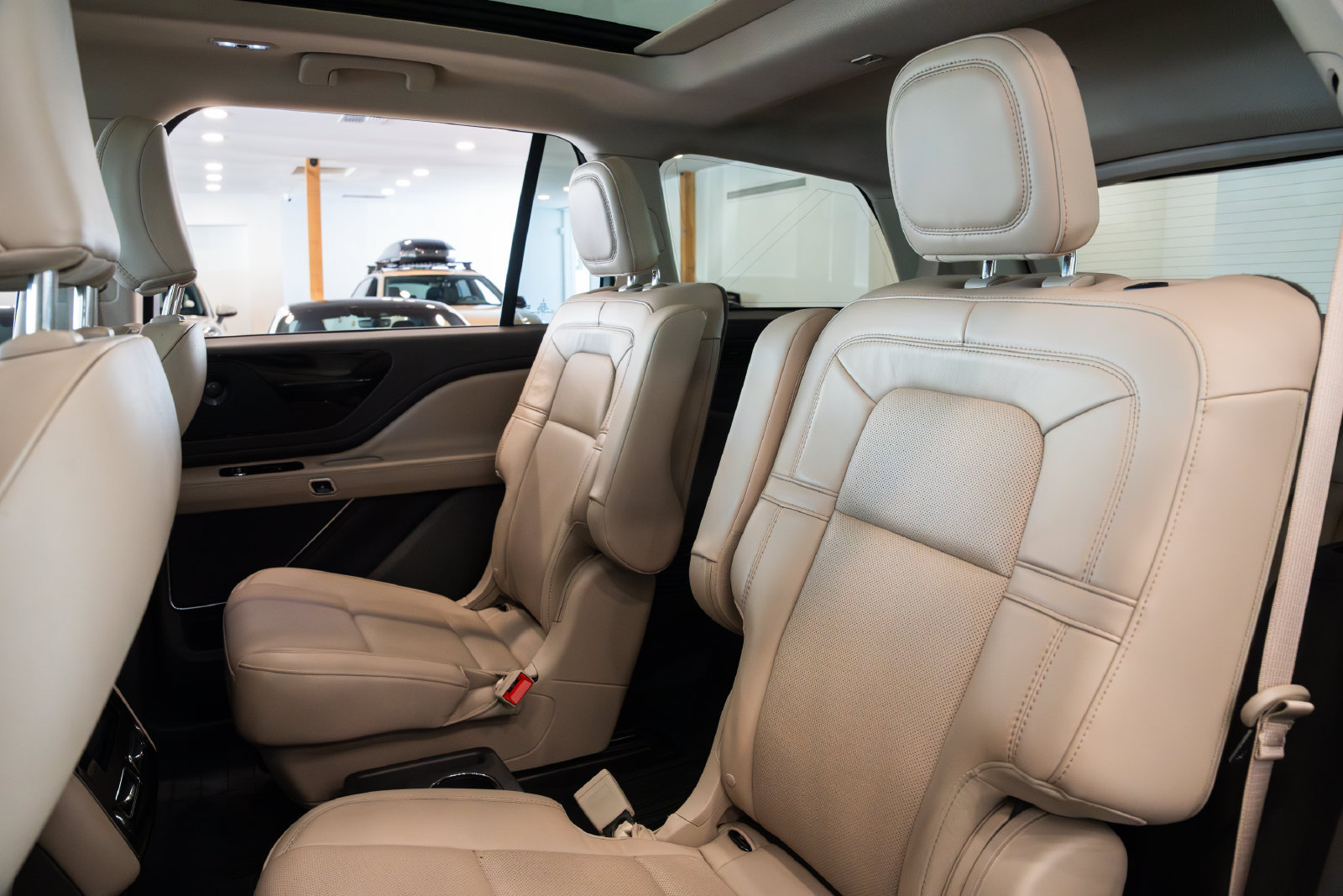 Used 2022 Lincoln Aviator Reserve RWD image 20