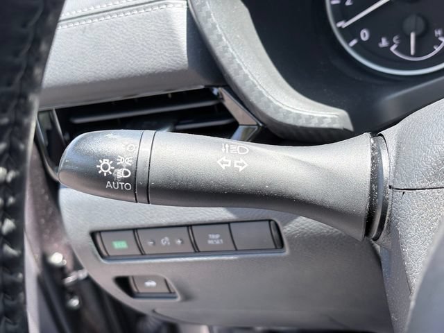 Used 2025 Nissan Sentra SV w/ All-Weather Package FWD image 15