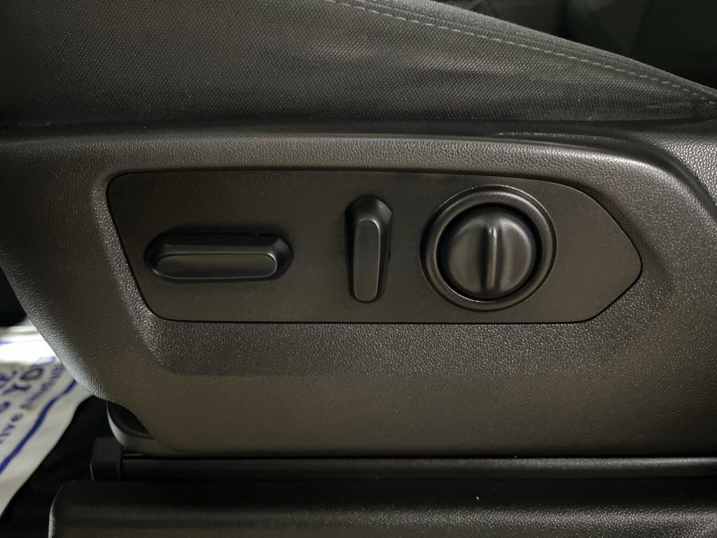 Used 2021 Chevrolet Silverado 1500 LT Trail Boss image 15