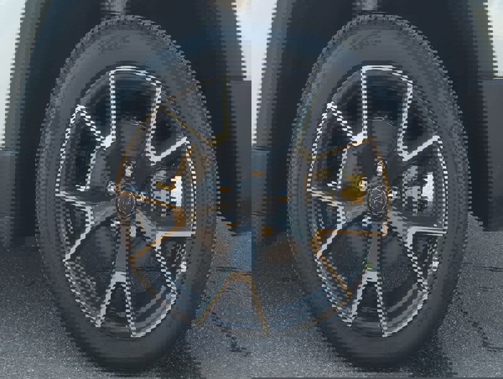 New 2026 Jeep Cherokee Overland image 14