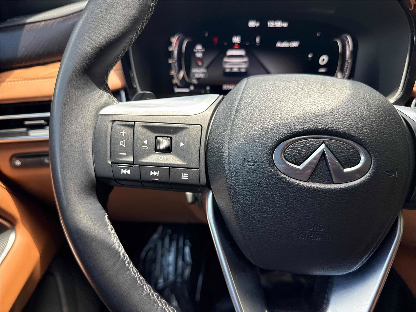 Used 2023 INFINITI QX60 Autograph w/ Cargo Package AWD/4WD image 18