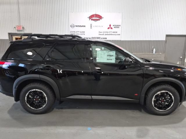 New 2026 Nissan Pathfinder Rock Creek w/ Rock Creek Premium Package AWD/4WD image 2