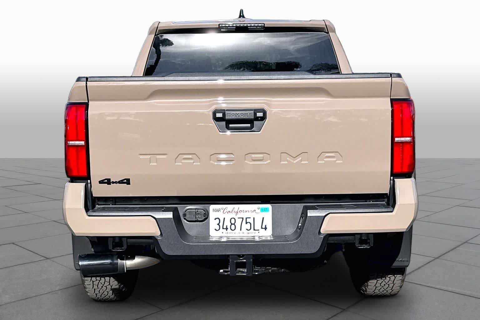 Certified 2026 Toyota Tacoma TRD Off-Road AWD/4WD image 4
